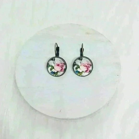 Vintage Feel Pink Roses Print Earrings - Picture 5 of 5